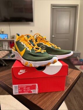 Nike Mens React Element 55 Sneakers - Packers